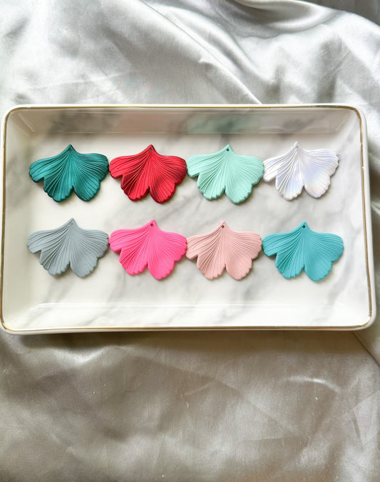 Rubber ginkgo leaf charms