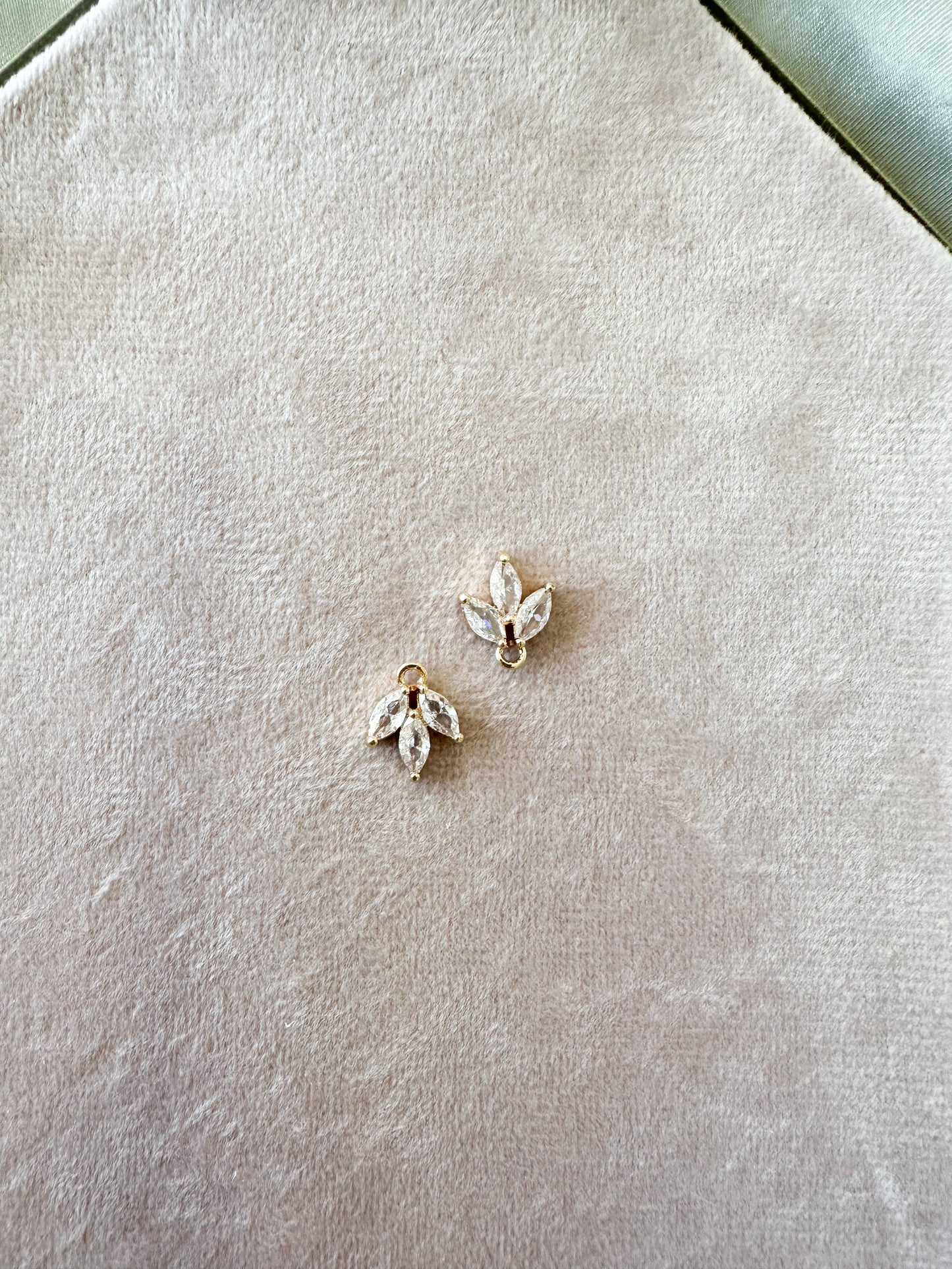 small cubic zirconia leaf charms