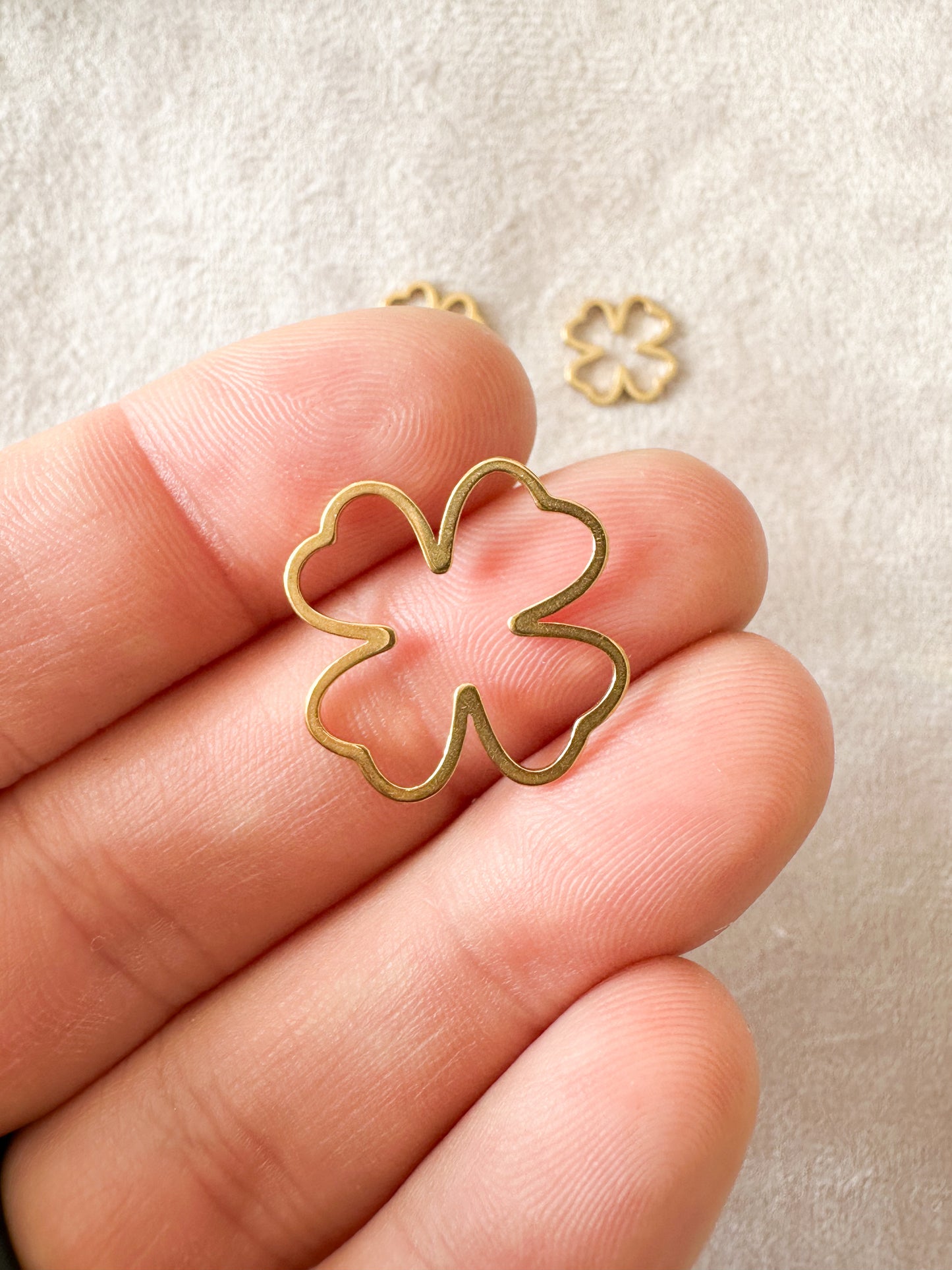 Brass Clover Bezel Charms- Gold