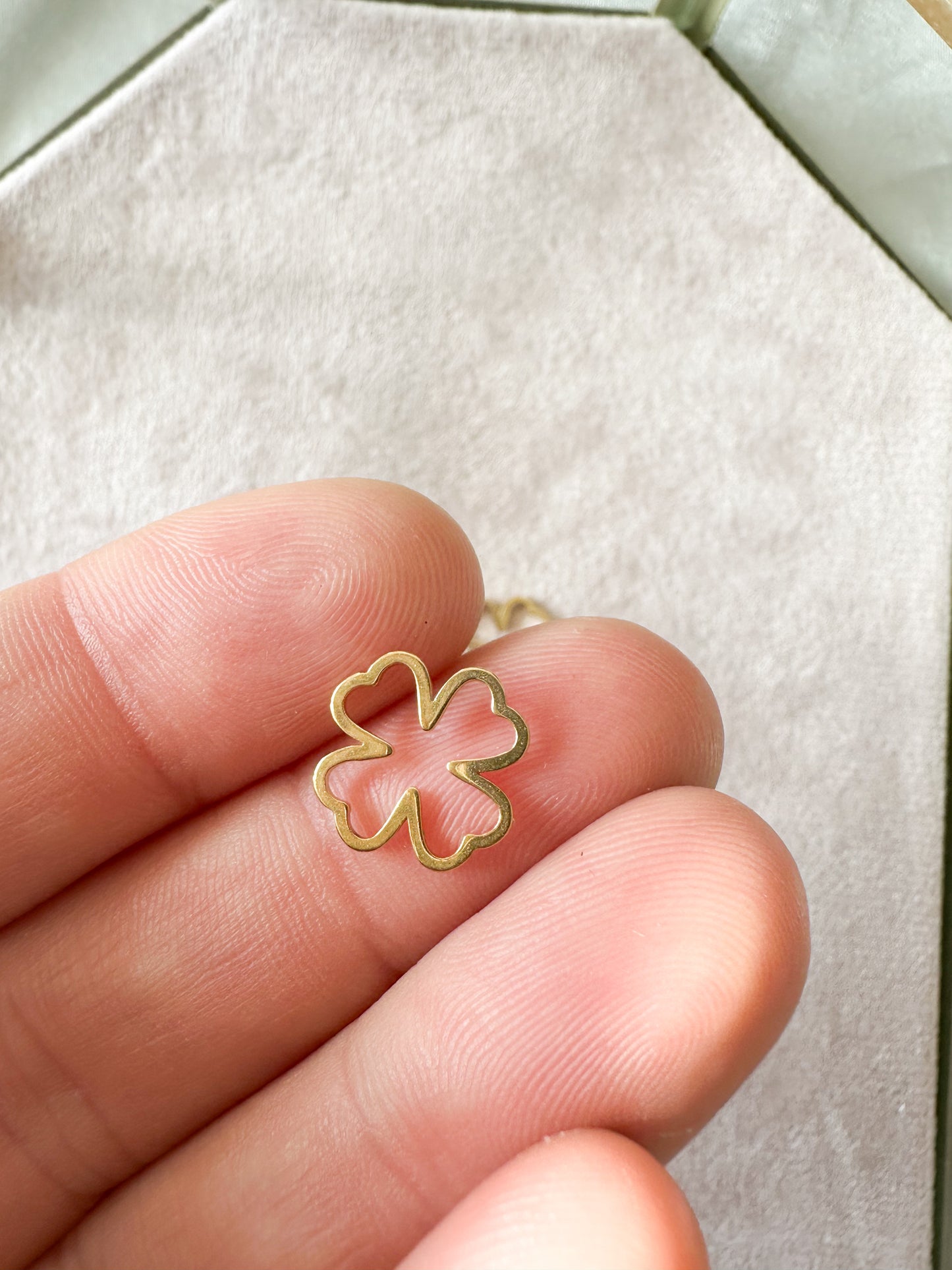 Brass Clover Bezel Charms- Gold