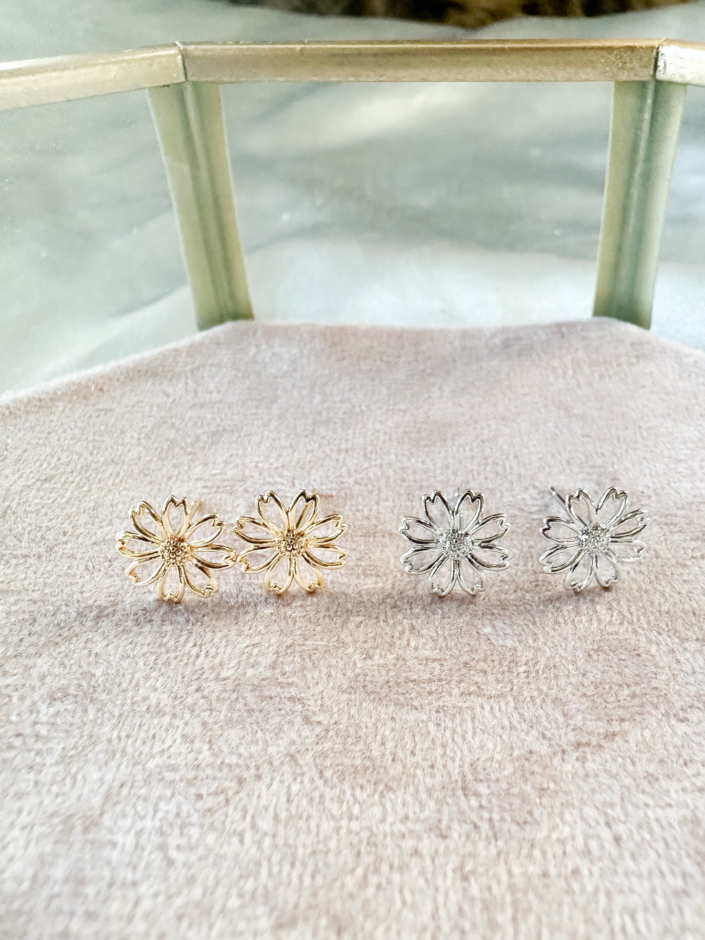 Daisy Flower Earring Posts